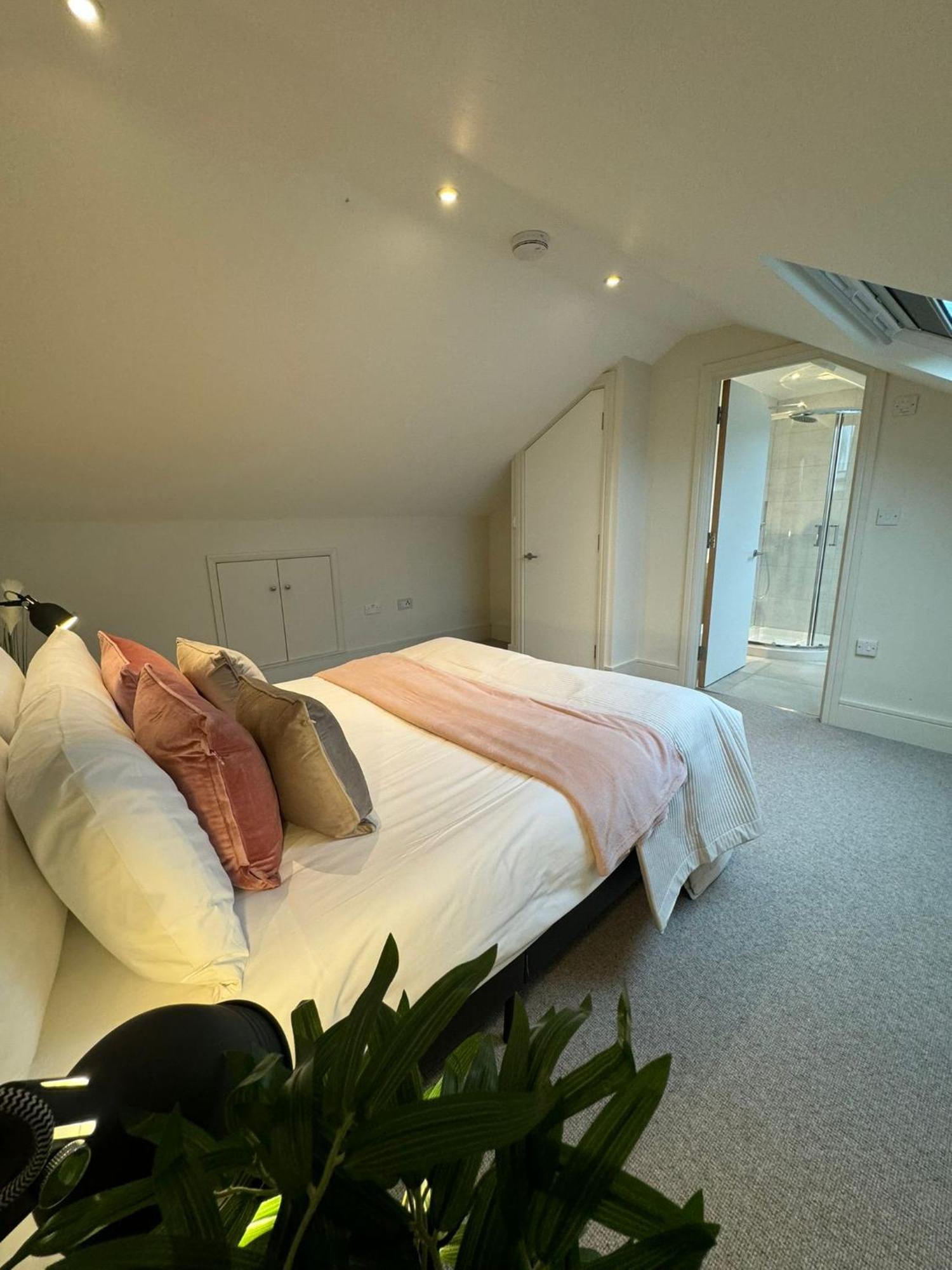 バーミンガムOsbourne House Pink 2 Bed, 2 And Half Bathアパートメント エクステリア 写真