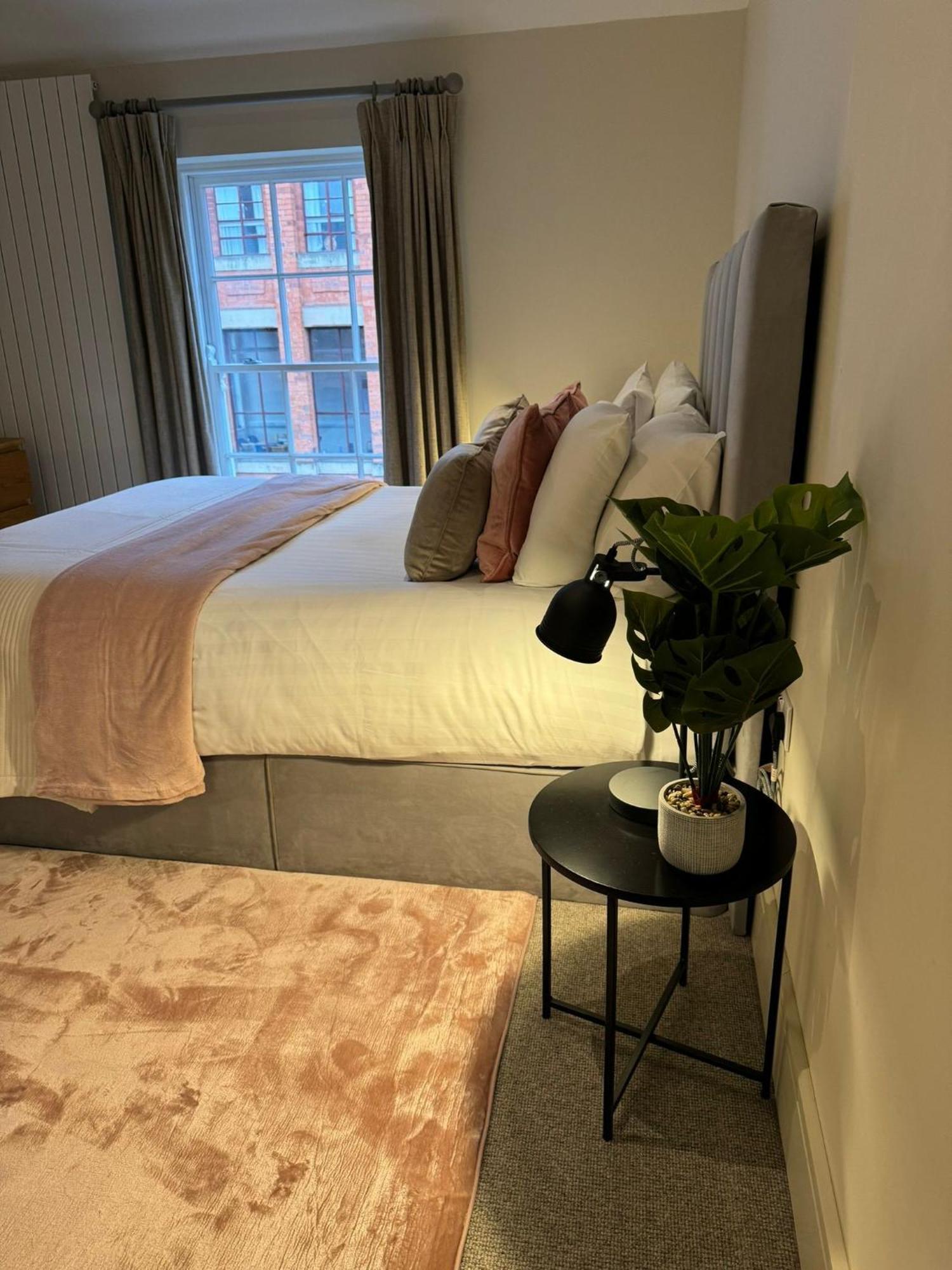 バーミンガムOsbourne House Pink 2 Bed, 2 And Half Bathアパートメント エクステリア 写真
